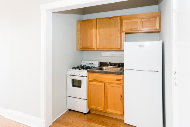 3824 N Fremont Unidad 615