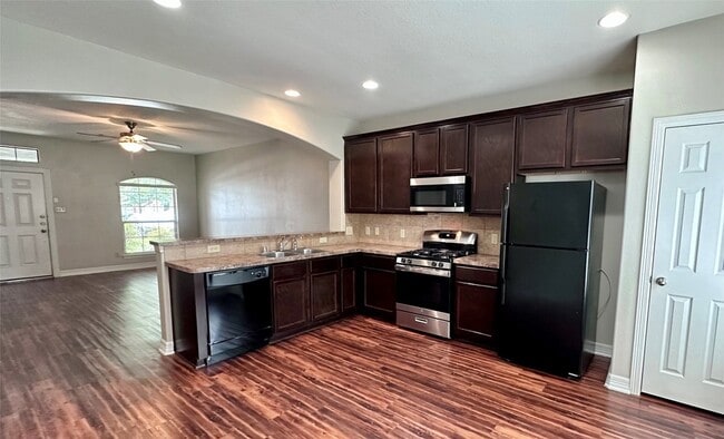 Photo - 49 Woodland Hills Dr Unit B