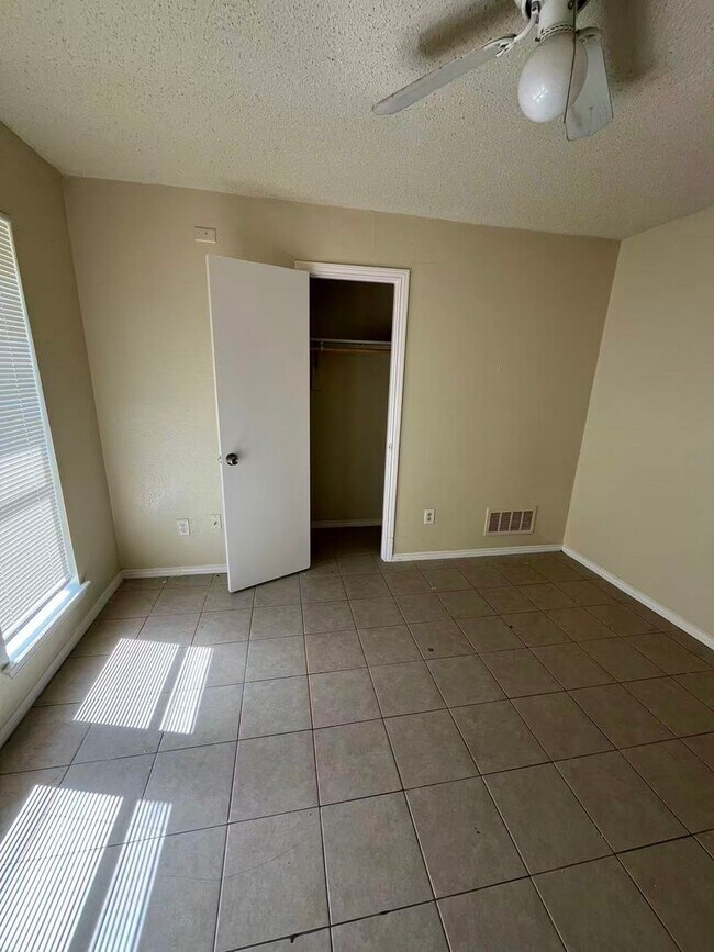 Photo - Great 3 Bedroom 2 Bathroom in Plano!