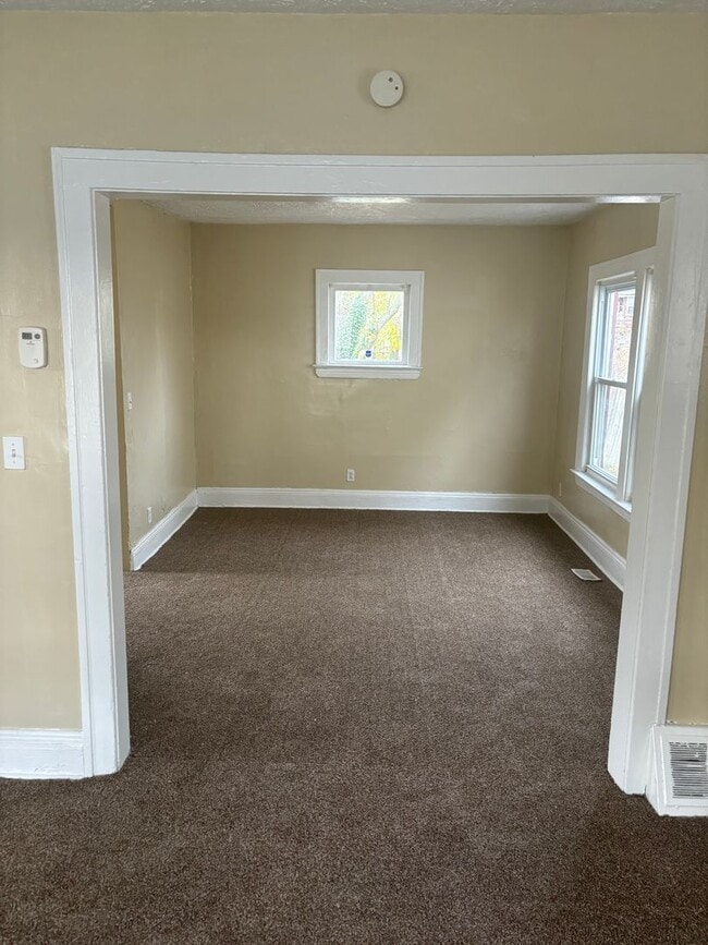 Photo - 3bd Single Cash Pay