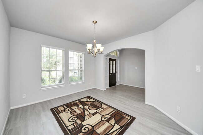 Photo - 3102 Trishelle Ct