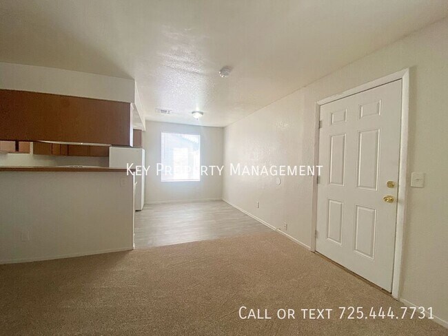 Photo - 3 BED 2 BATH UPSTAIRS CONDO NEARBY NELLIS ... Unit #3