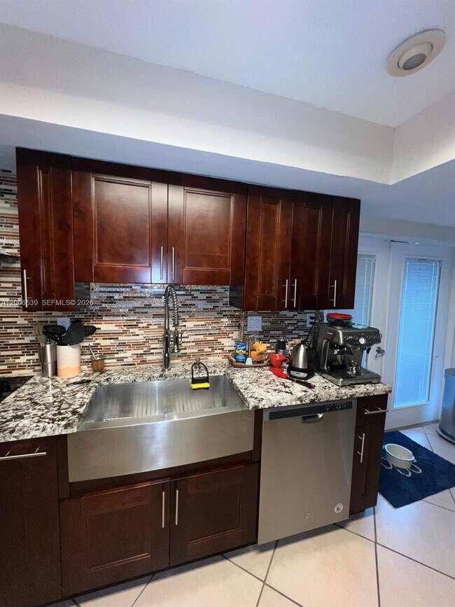 Photo - 11600 SW 83rd Terrace