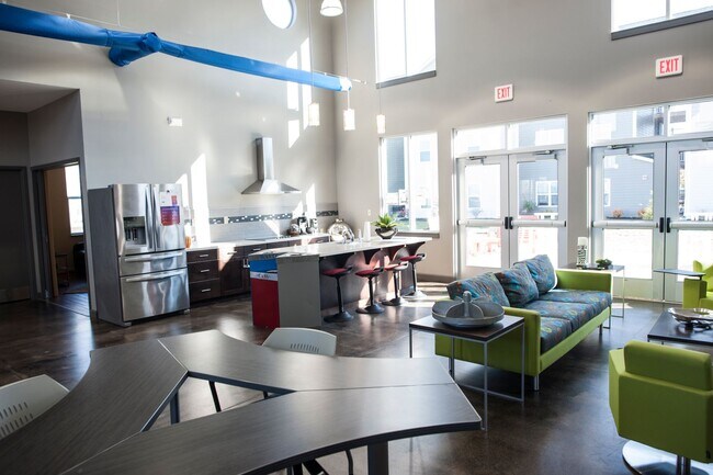 Photo - Richmond Flats