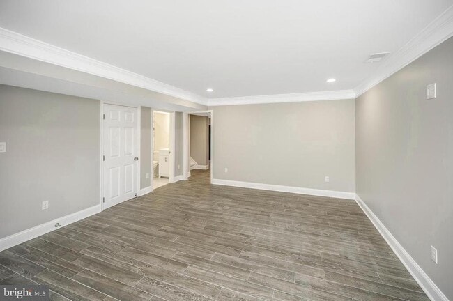 Photo - 20 Dawson Dr Unit APT #2
