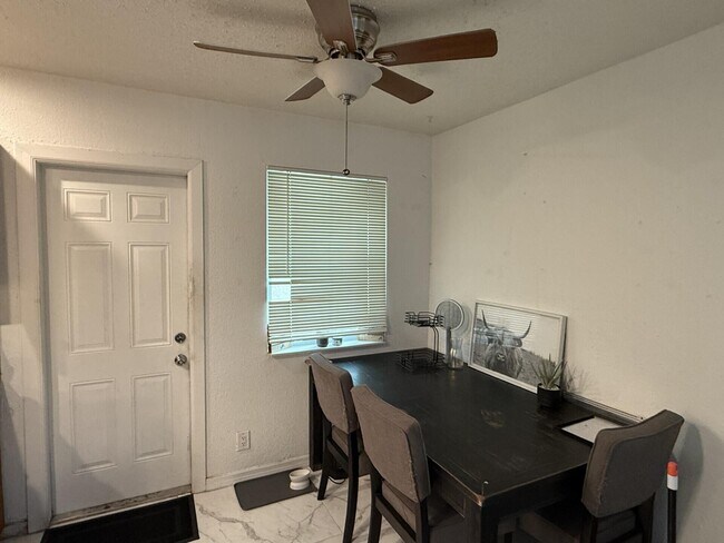 Photo - 2641 Polk St Unidad 11