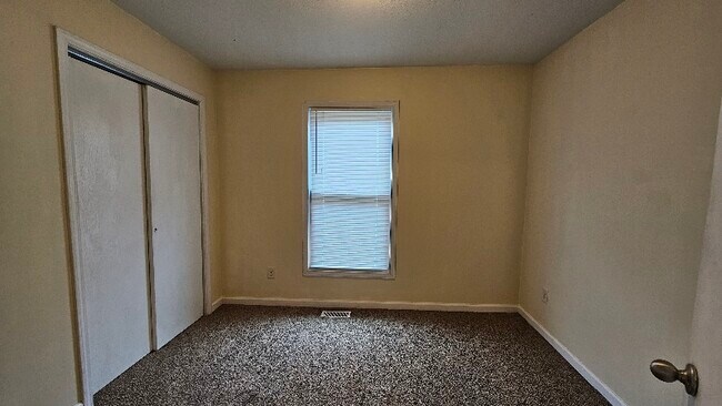 Photo - 1106 Park St