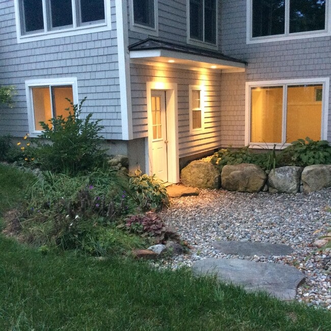 Photo - 586 Bunker Rd