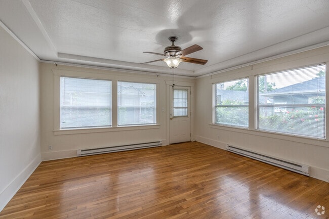 Studio, 1BA, - 510SF - Living Area - Elysian Gardens Apartments