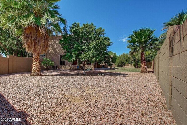 Photo - 562 N Danielson Way