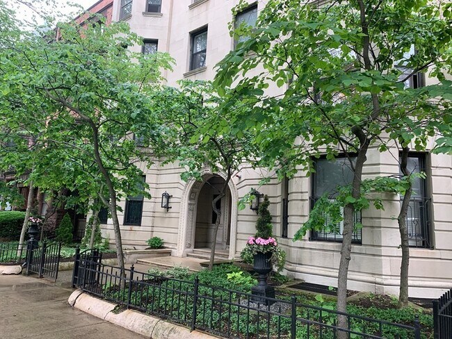 Photo - 373 Commonwealth Ave Condo Unit 303