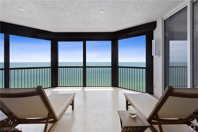 Building Photo - 8473 Bay Colony Dr Unit 1401 Rental