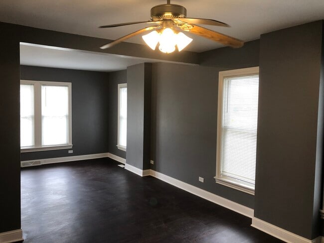 Photo - 1634 Victoria Ave