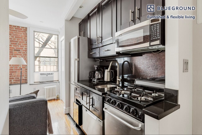 Photo - 221 Mott St Unit FL3-ID2053