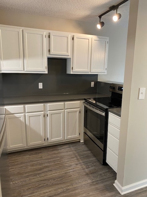 Waterside Kitchen - Apartments on 20th