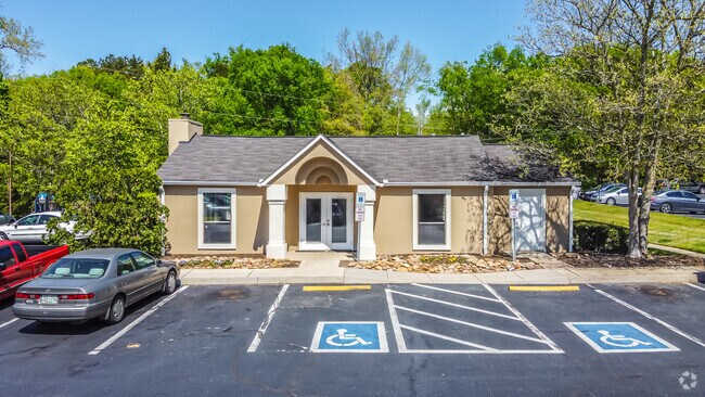 Fox Lake Apartment Homes - Knoxville, TN | ForRent.com