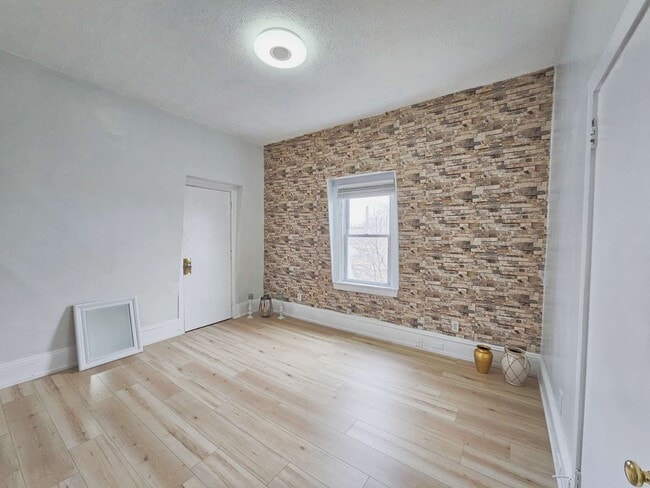 Photo - 23 Benedict St Unit Somerville  3