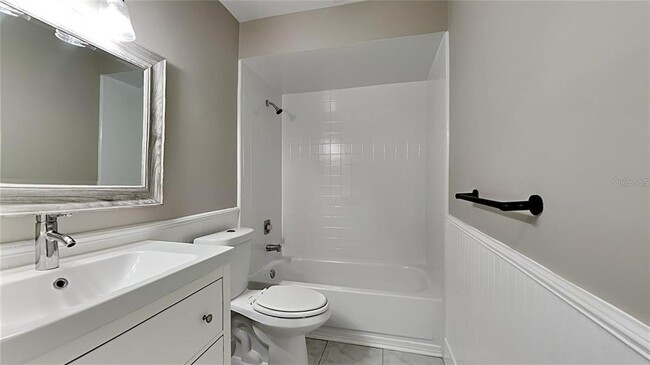 Photo - 1427 Benwick Way