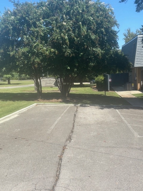 Photo - 510 Basswood Ave