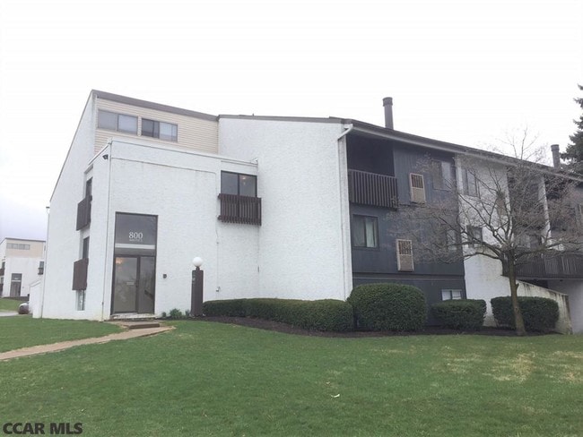 Entrada del edificio - 800 Stratford Dr Unidad 32