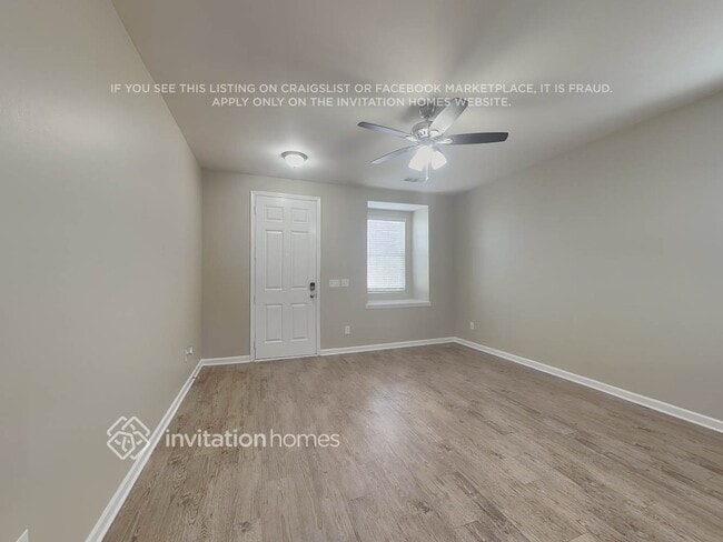 Photo - 134 Parkmont Way