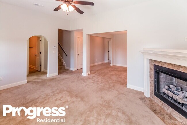 Photo - 5823 Bedford Pl