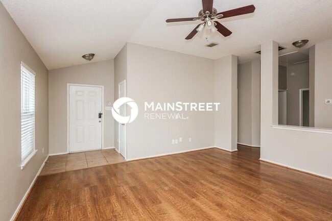 Photo - 3 Bedroom Pet-Friendly Home in Fort Worth,...