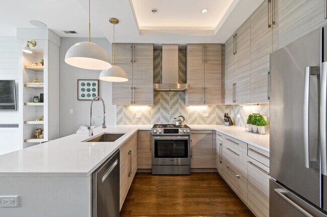 Photo - 1030 N Honore St Unidad 3