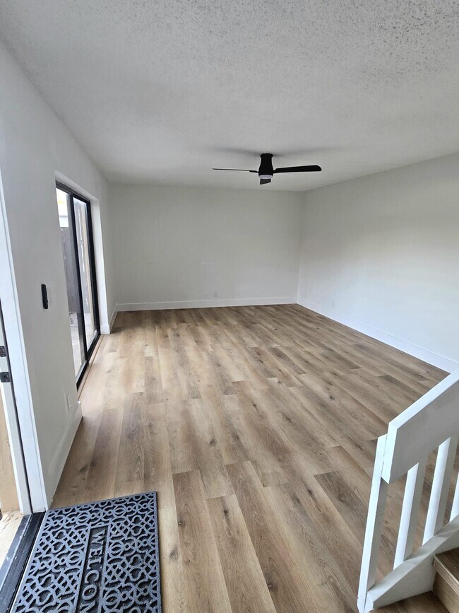 Photo - 4204 Waterview Cir