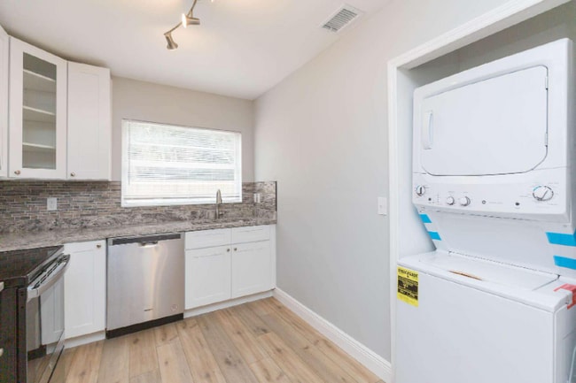 Photo - 7518 New Jersey Ave