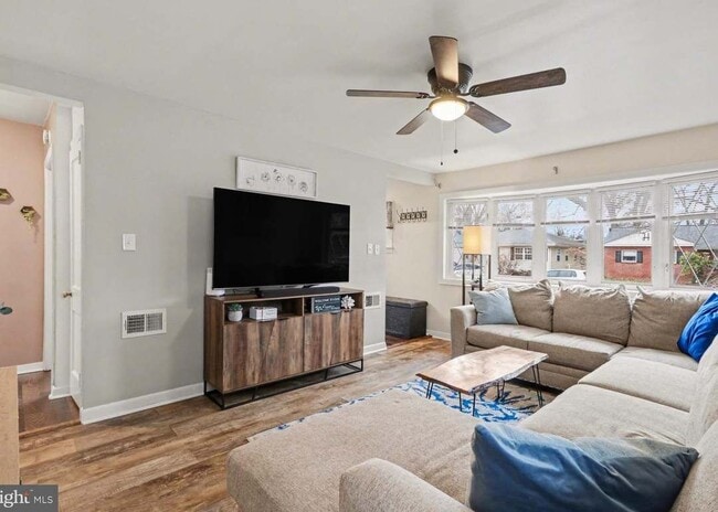 Photo - 3593 N 4th St