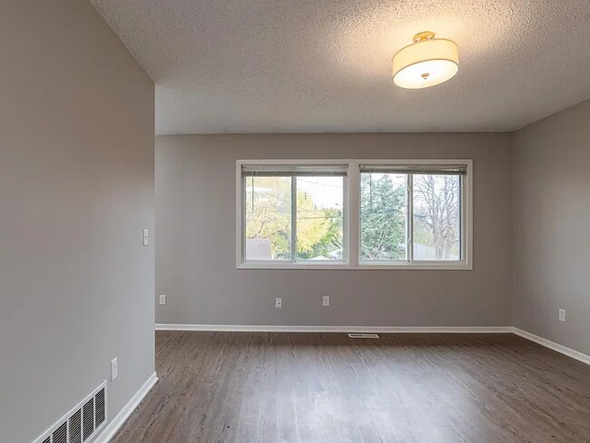 Photo - 5838 Lyndale Ave S