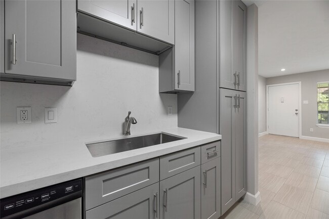 Photo - 2250 Bering Dr Unit 104