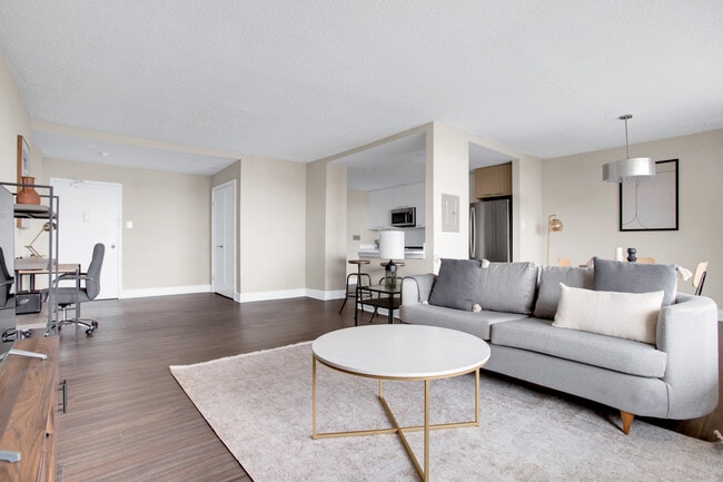 Photo - 1515 Richmond Hwy Unit ID8637A