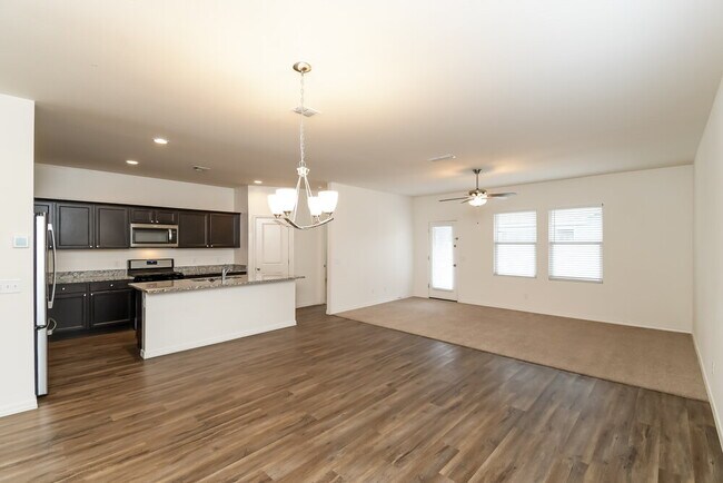 Photo - 480 W White Sands Dr