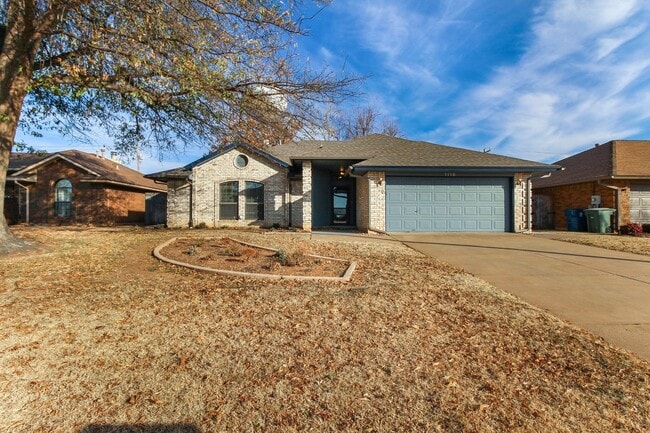 Building Photo - Great 3 Bed 2 Bath In Edmond