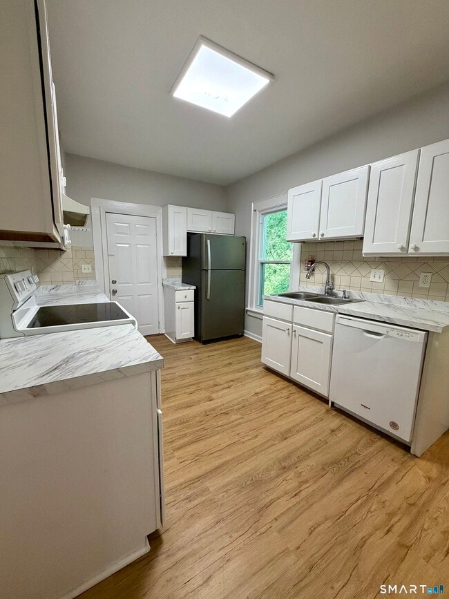 Photo - 208 Main St Unit 208