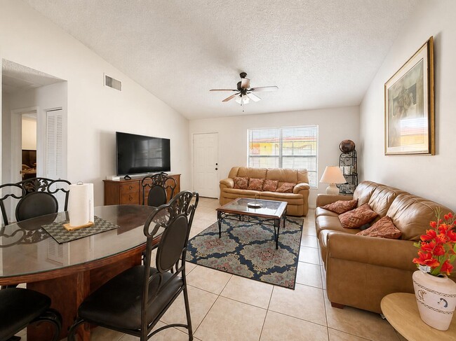 Photo - 1104 Goldenrod Rd