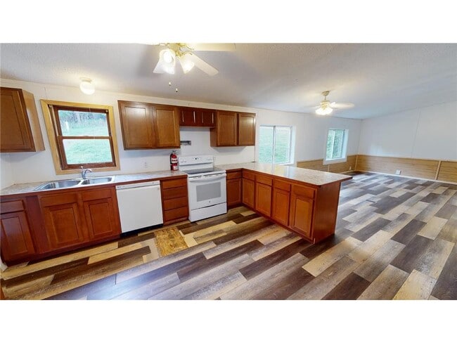 Photo - 12601 County Rd 40 NE
