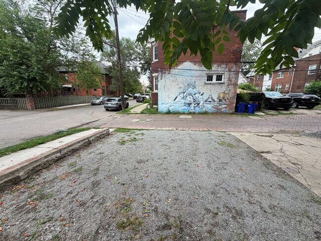 Photo - 1492 Vinewood St