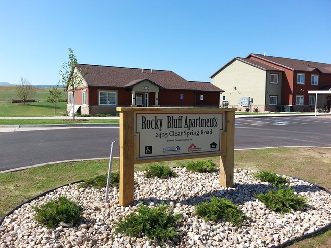 Rocky Bluff Apartments - Rocky Bluff Apartments