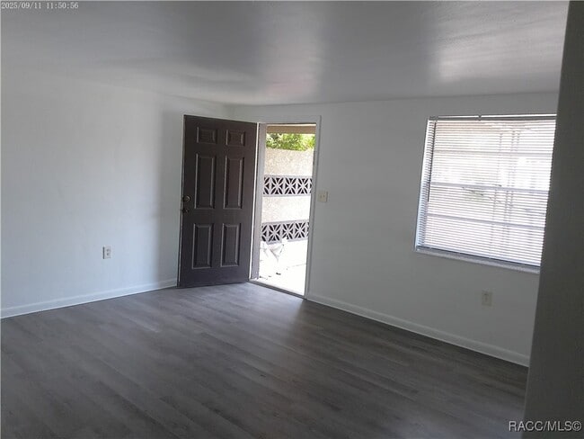 Photo - 1166 NE 1st St