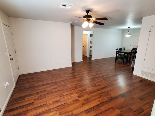 Photo - 37 W Thatcher St Unit #200