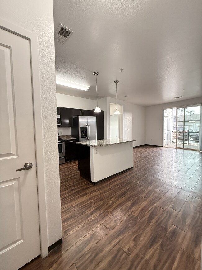 entry-door-park-hill-4000-1x1-B104-Ash-A1-01-28-2026 - Park Hill 4000