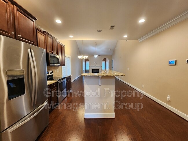 Photo - 649 Nikyle Cir