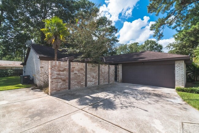 Building Photo - 25535 Wingfield Ln Rental