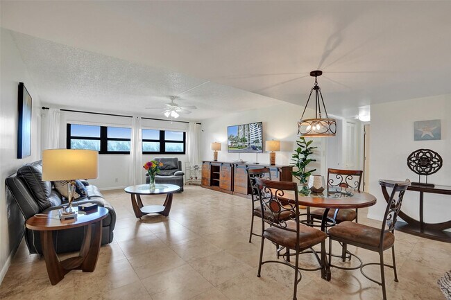 Photo - 3200 Port Royale Dr N Unit 809