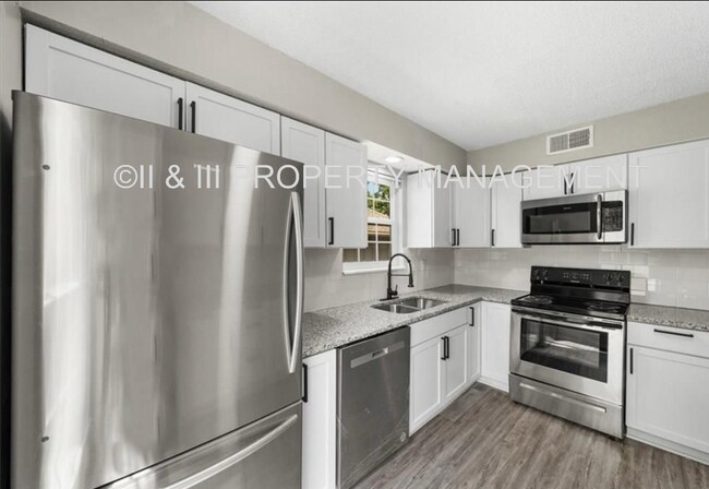 Photo - 9406 W 83rd St