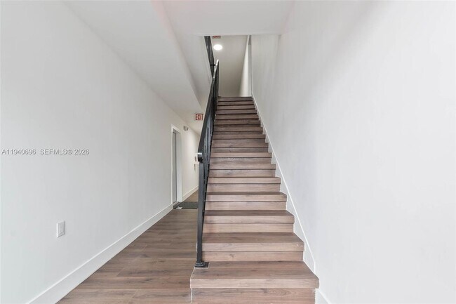 Photo - 858 NW 3rd St Unidad 6