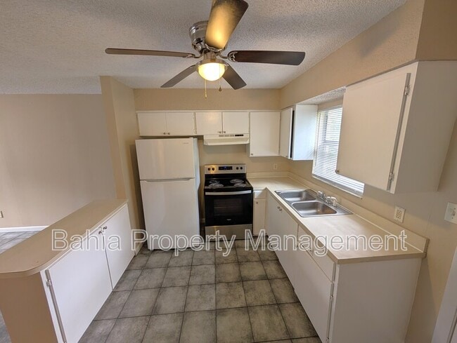 Photo - 3307 N 77th St